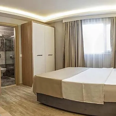 Hotel Bleu Nuit 3*
